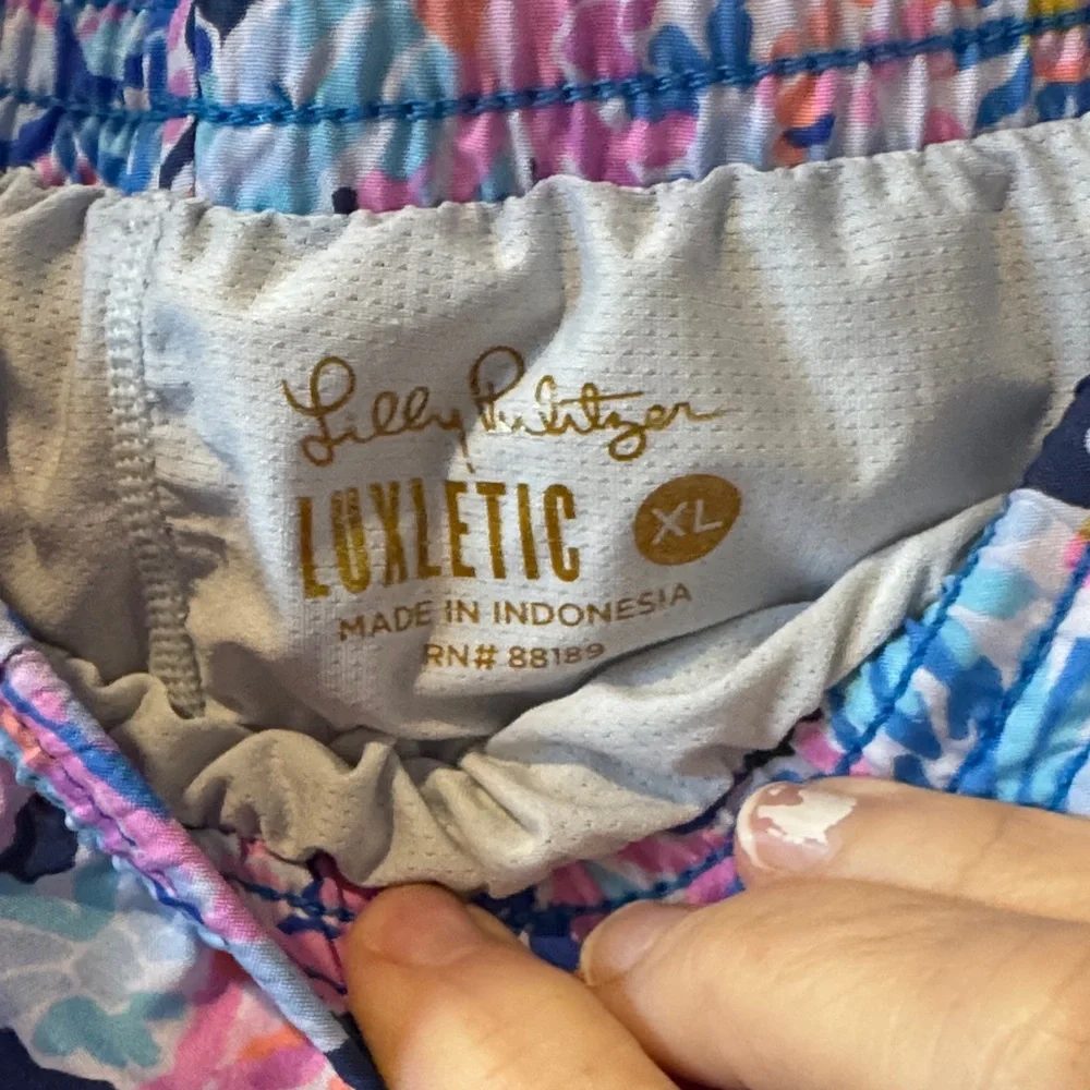 Lilly Pulitzer Running Shorts - Picture 2 of 3